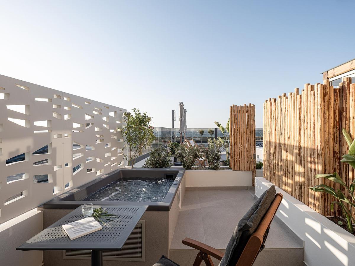 Calla Luxury Seafront Suites Rethymno  Ngoại thất bức ảnh