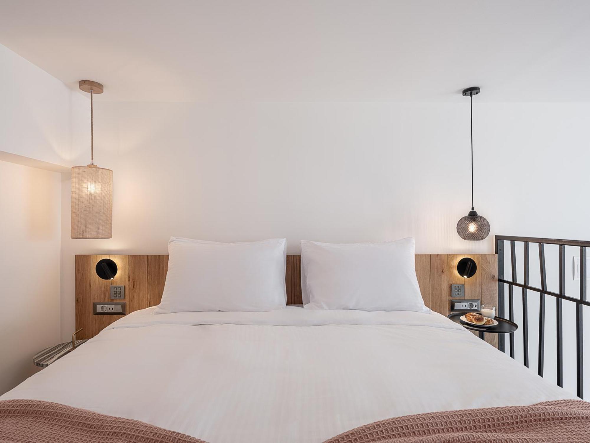 Calla Luxury Seafront Suites Rethymno  Ngoại thất bức ảnh