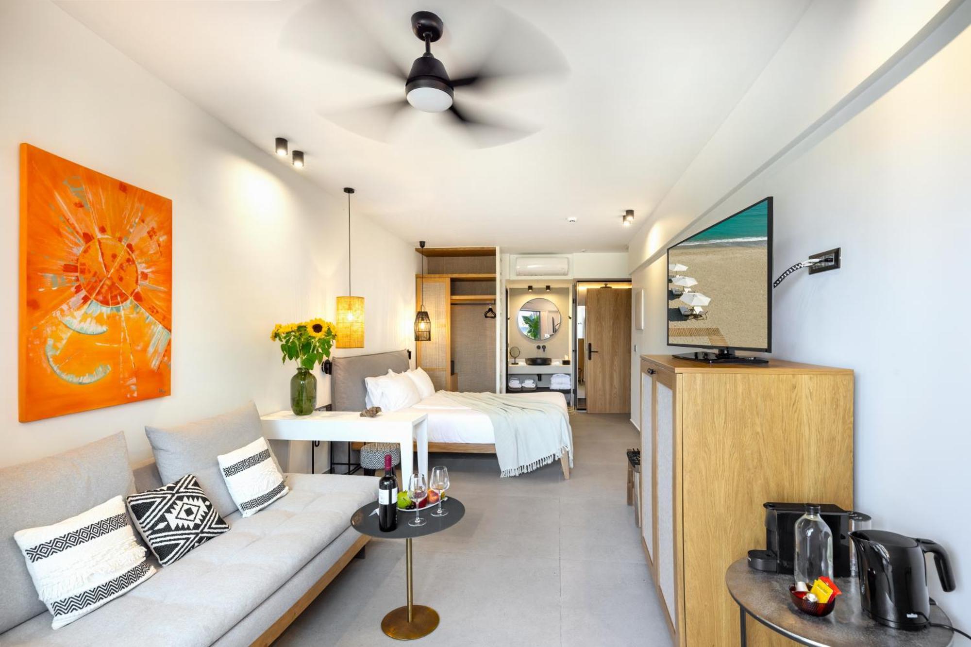Calla Luxury Seafront Suites Rethymno  Ngoại thất bức ảnh